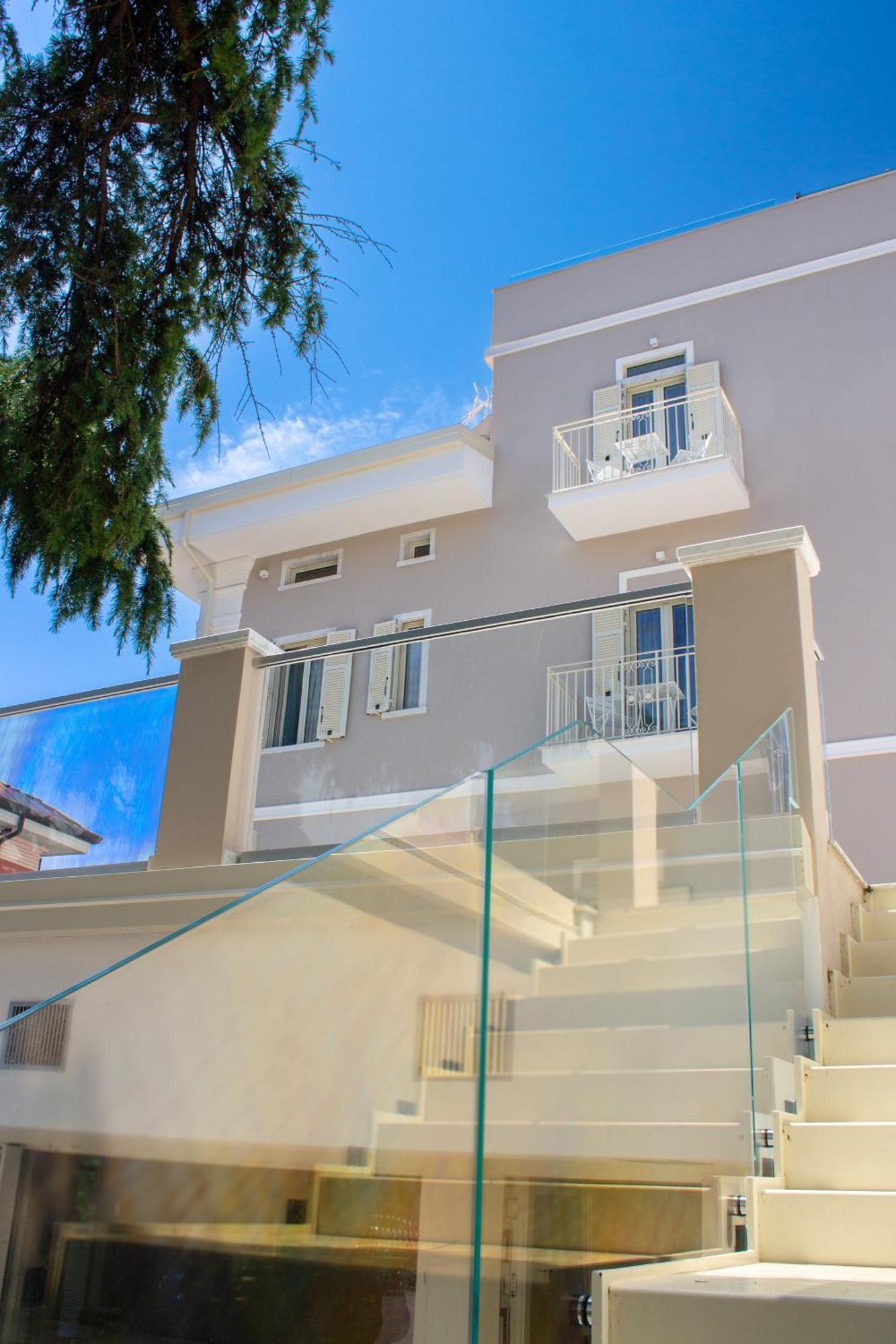 Doride Suites Boutique Hotel Marina Di Carrara Exteriér fotografie